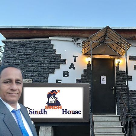 Готель The Sindh House - Indus Aroma Restaurant Тбілісі Екстер'єр фото